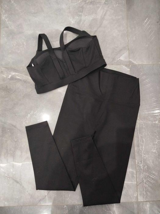 Dres  leginsy i biustonosz