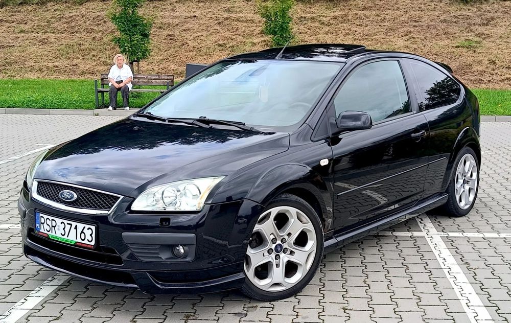 Ford Focus FORD Focus 2.0 MR`04 Gold X z instalacją LPG.