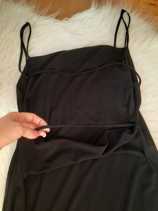 Długa sukienka wieczorowa