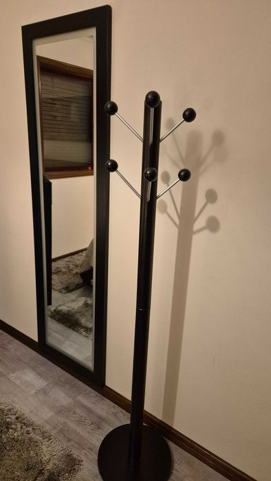 **Quarto Moderno em Excelente Estado – Aproveite!**