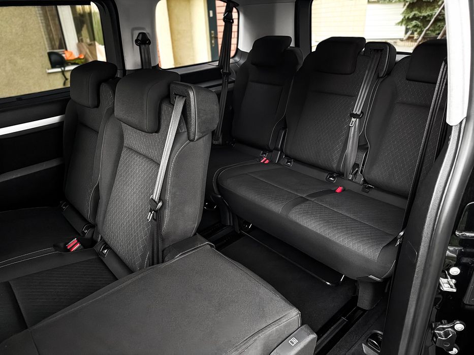 VAN BUS osobowy 8 miejsc Wynajem Wypożyczenie Bez Limitu Kilometrow