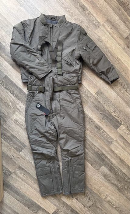 Костюм Carinthia з вогнестійкого матеріалу