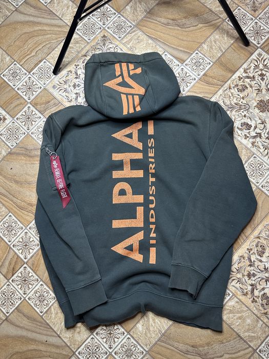 Alpha industries Л