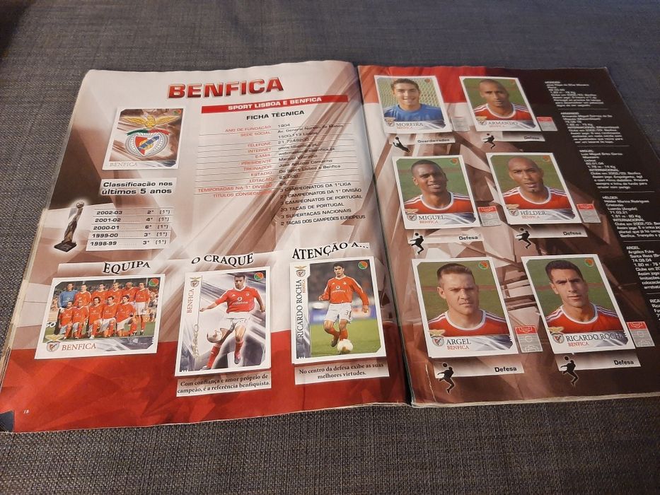 Caderneta de futebol 2003-04 completa