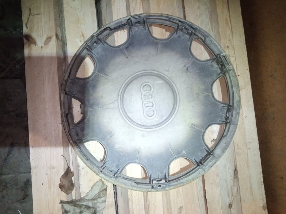 Продам ковпак 16r