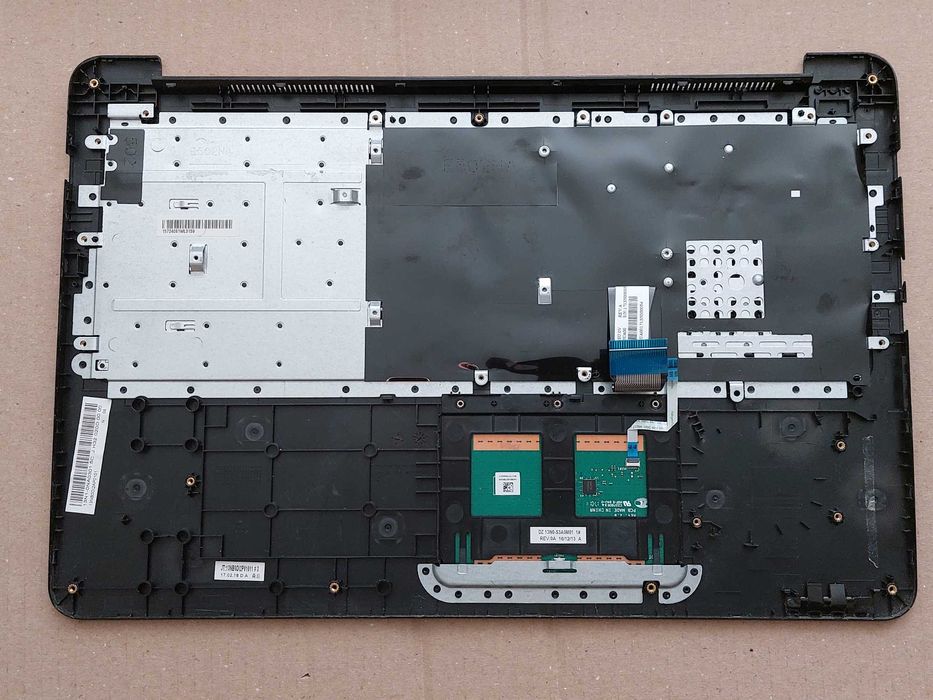 Професійна розбірка ноутбука Asus E502N