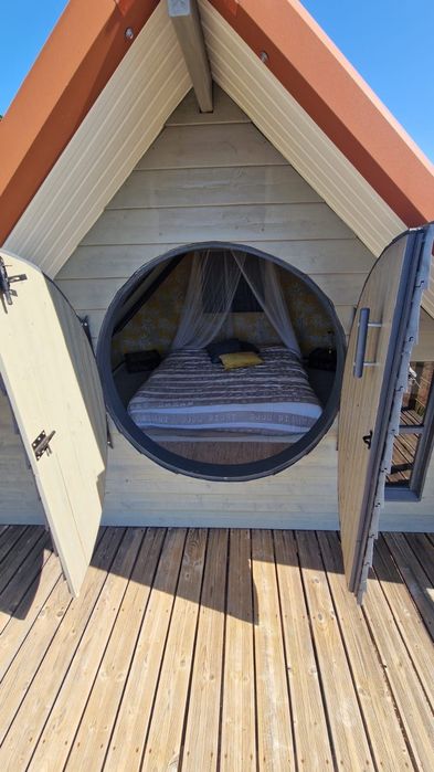 Wooden Hut disassembly  youself
