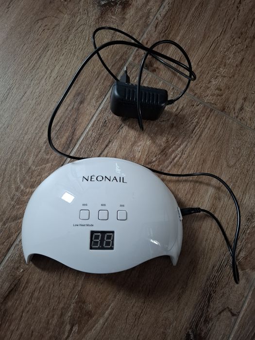 Lampa do paznokci LED 18W/36 LCD Display NeoNail