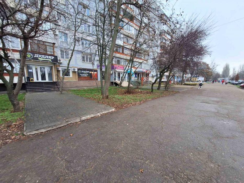 Продаж нежитлового приміщення з орендарем у центрі Хортицького району