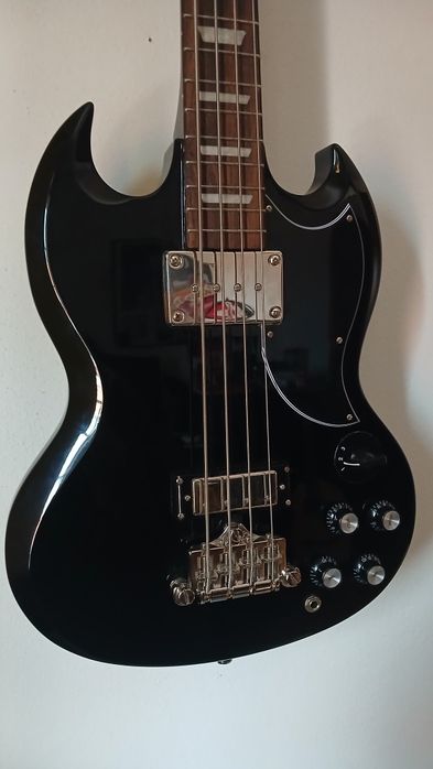 Baixo Epiphone EB-3