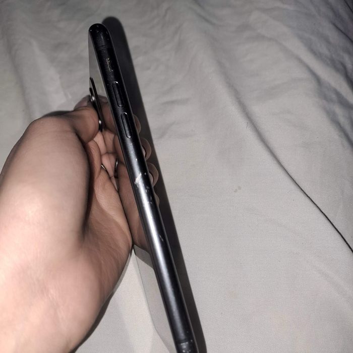 Iphone 11,64 гб чудовий