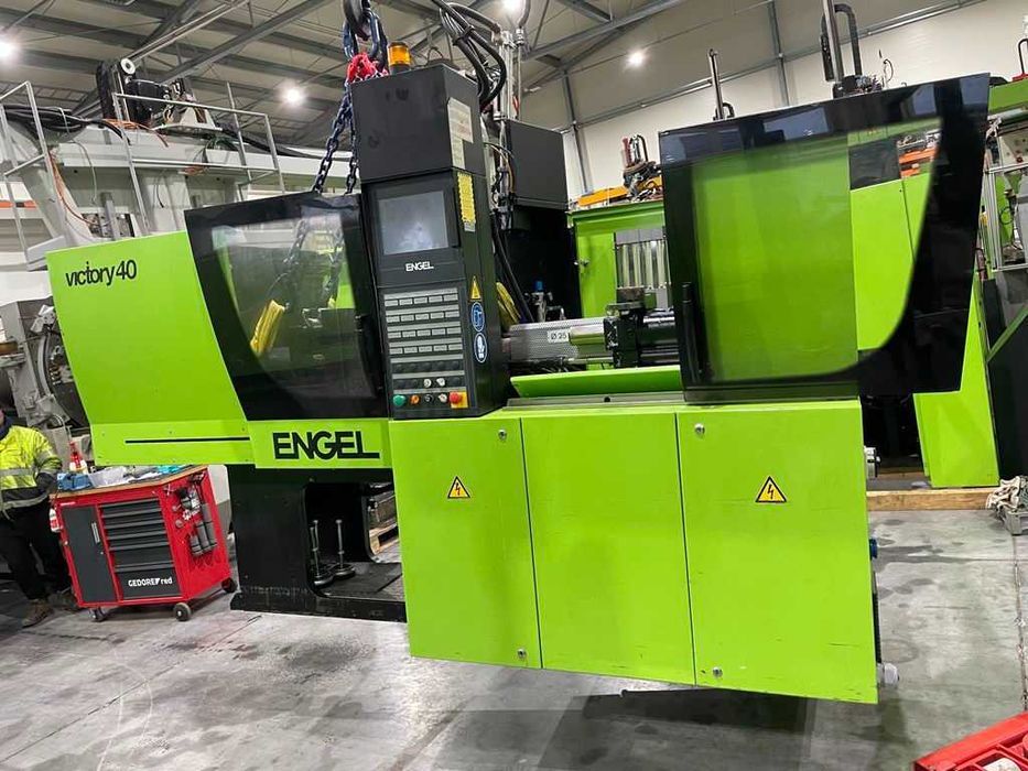 Wtryskarka ENGEL VICTORY 200/40 TECH 2006