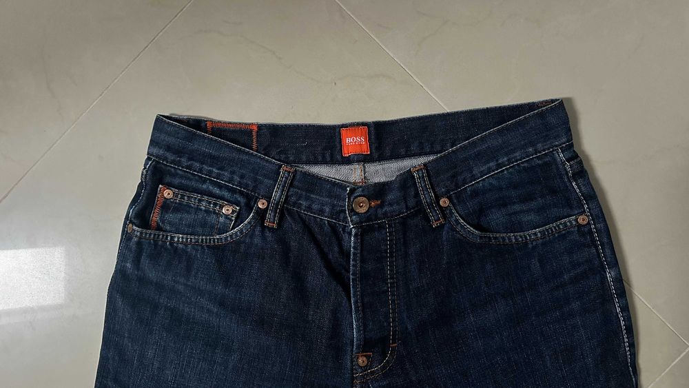 Hugo Boss 32/32 Spodnie Piękne