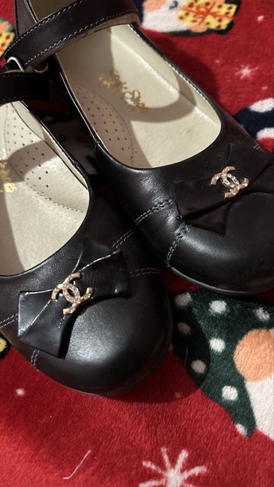 Туфлі на дівчинку