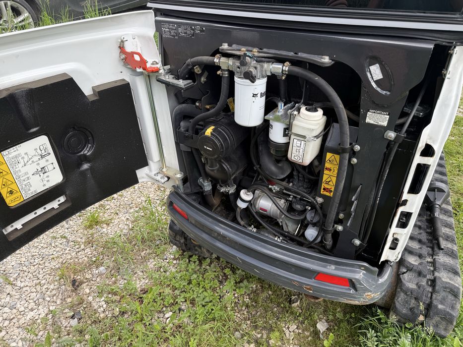 Minikoparka bobcat E19