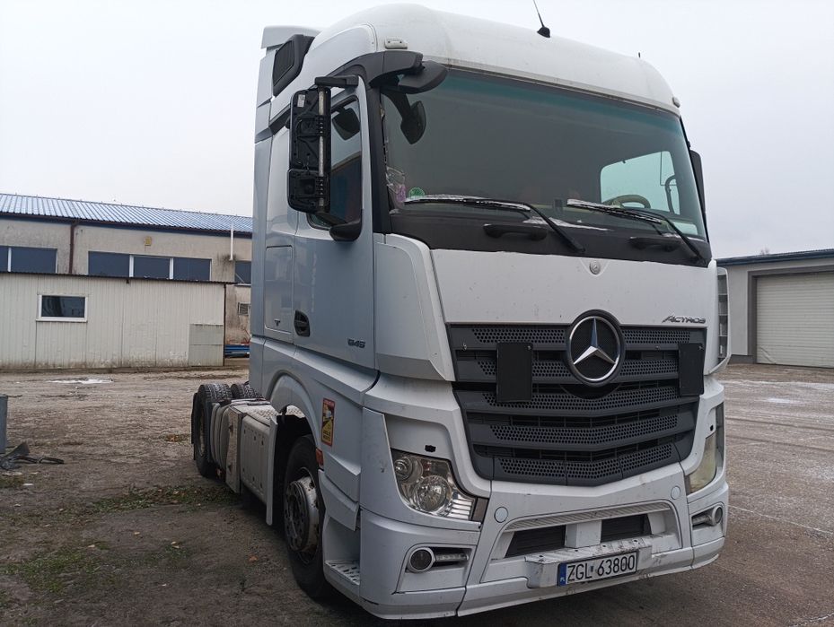 Sprzedam Mercedes mp4 uszkodzony silnik