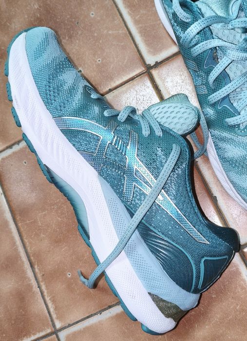 Кросівки для бігу жіночі Asics Gel-Nimbus23 41р 26см