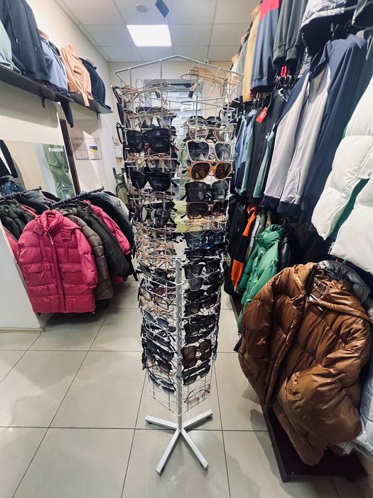 стійка для окулярів металева