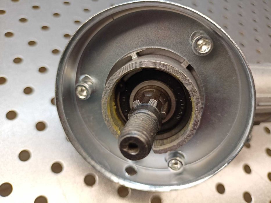 Przekładnia kątowa do kos spalinowych 9 frezów 26mm przekładnia trybów