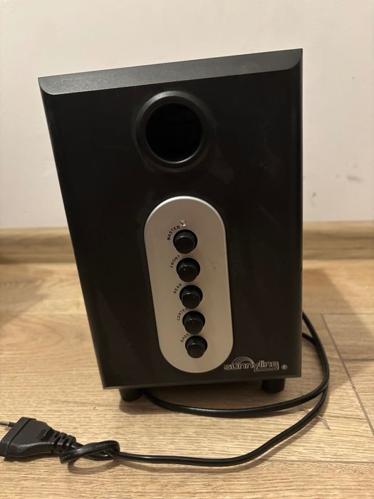 Sprzedaję głośnik. .