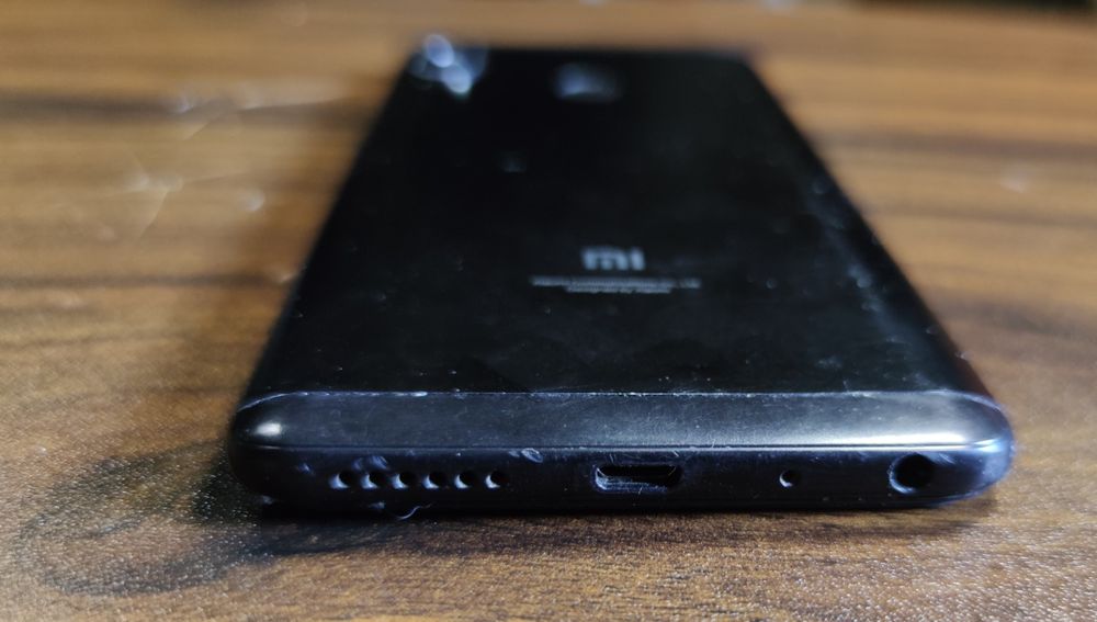Redmi note 5 4/64 Gb