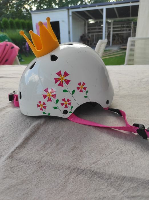 Kask rowerowy biały  z koroną 52-57 cm