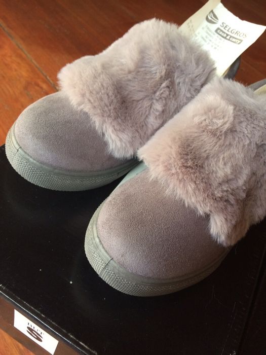 Nowe buty z futerkiem.