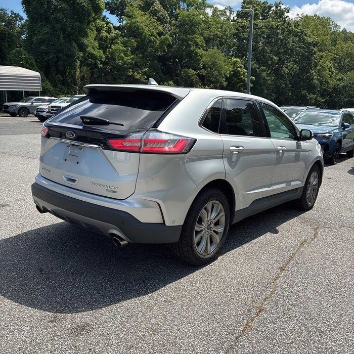 Ford Edge Titanium      2019