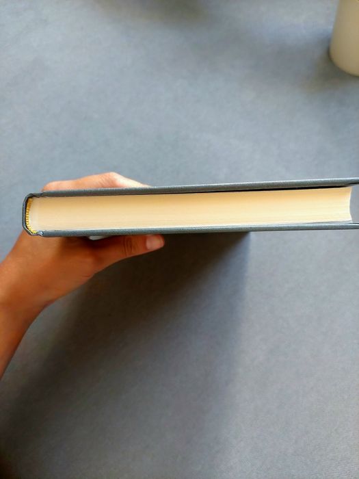 Livro "O Professor" de Charlotte Brontë