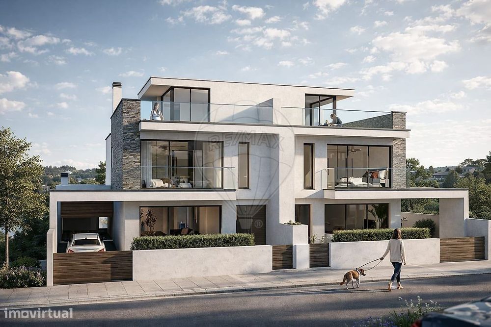 T3 Detached House for Sale