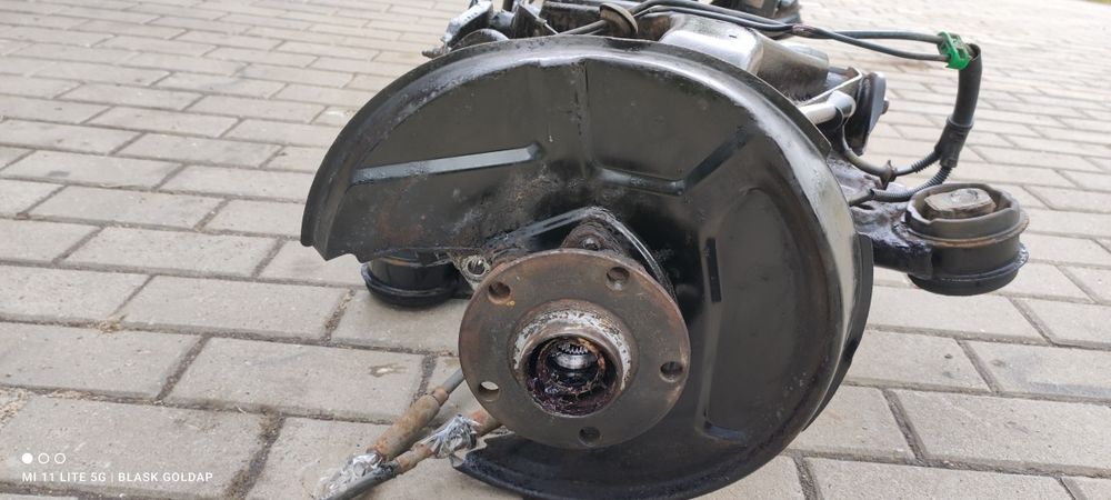 Belka Tył z Audi A6 S6 4.2 Q 300 KM 99 Buda Szeroka Blask Gołdap