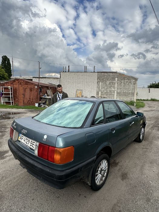 Audi 80 b3 1,8 бенз