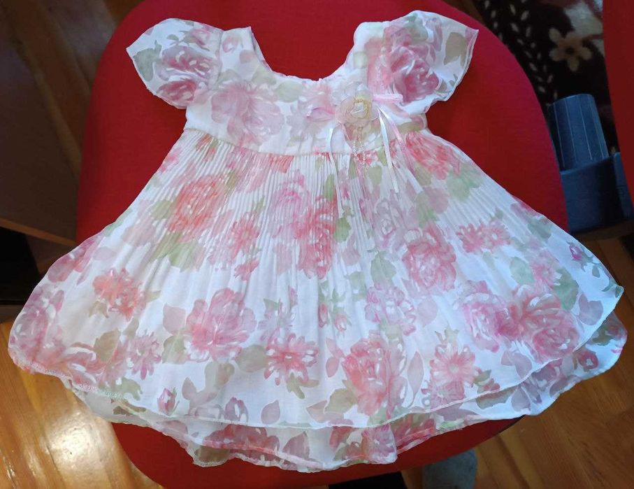 Ніжна нарядна дитяча сукня плаття на маленьку дівчинку 1-2 р (Франція)