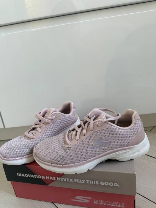 Skechers GO WALK 6 - Iconic Vision Кроссовки для спорта