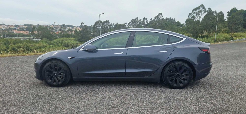 Tesla dual motor long range 2019