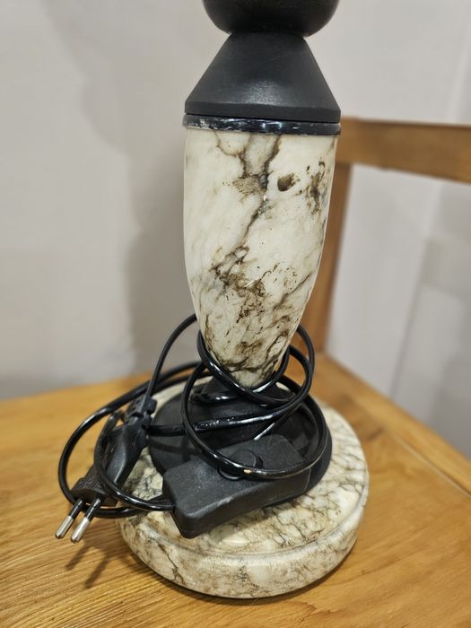 Лампа настольная, мрамор натуральный