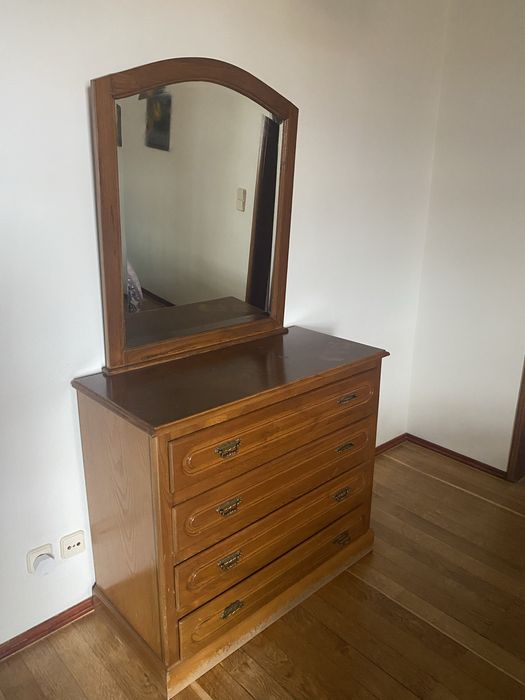 Comoda com Espelho