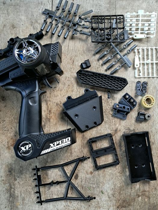 Element Enduro Knightrunner Toyota Tacoma Pickup RC 1/10 Crawler/Trail