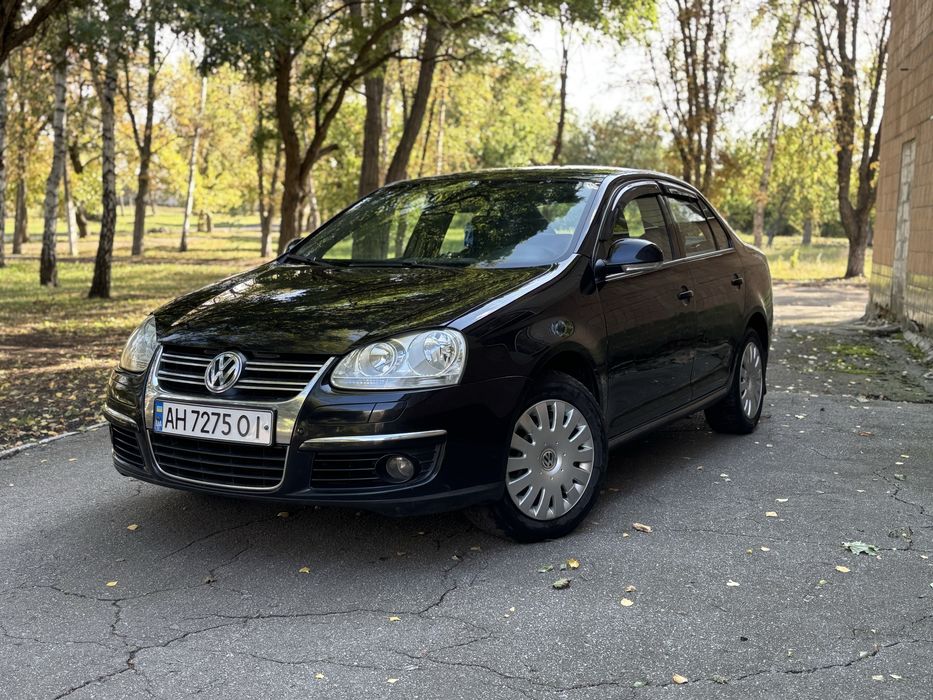 Volkswagen Jetta5 1,6 бензин (обмен можно)