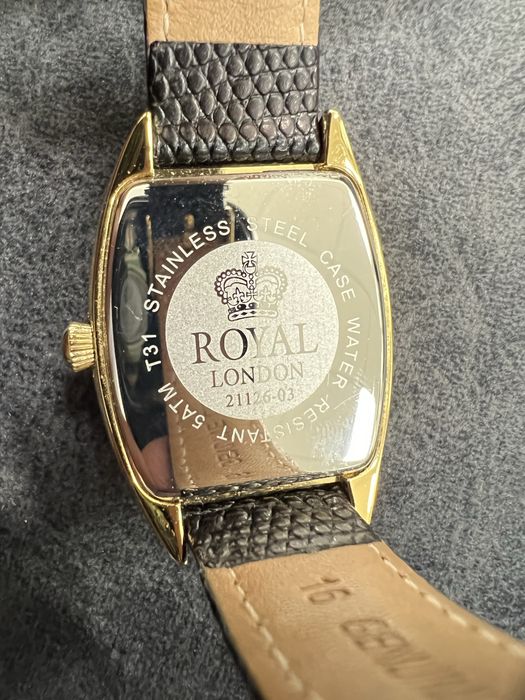 Годинник Royal London