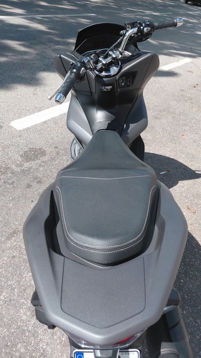 Honda pcx  2020 com revisão e pneus novos
