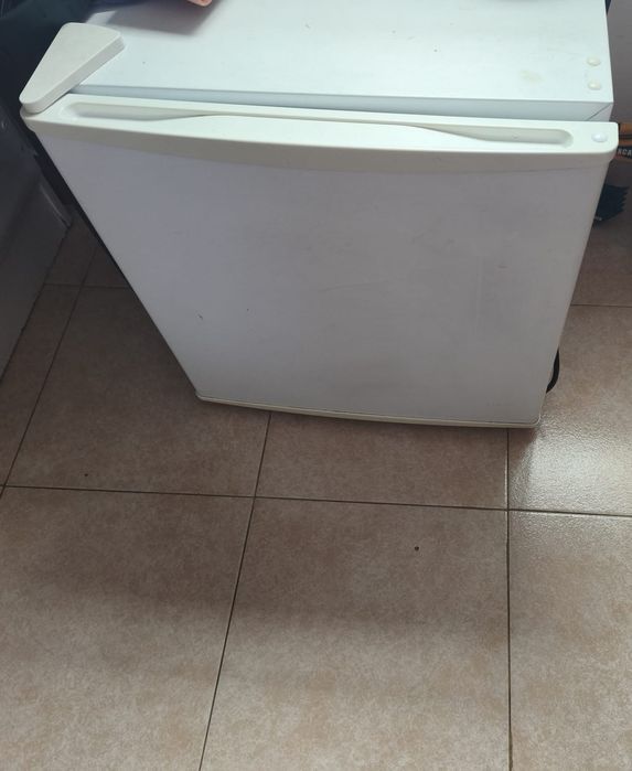 Vendo   frigobar