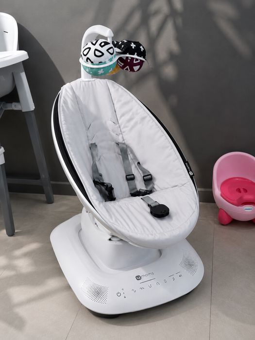Заколисуючий центр 4Moms MamaRoo 5.0
