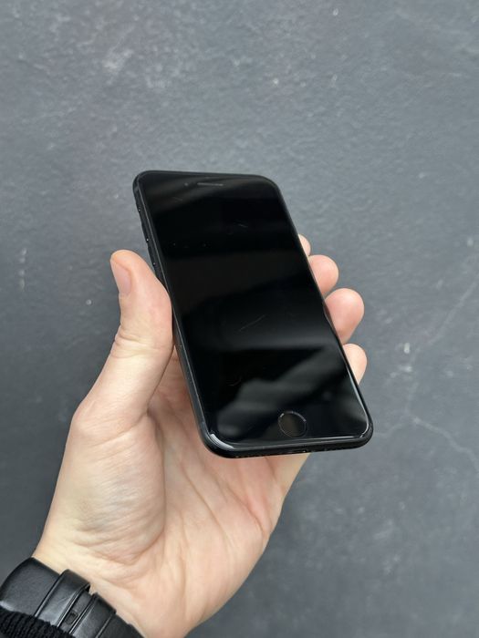 iPhone SE 3 2022 64 gb midnigh акб 87% neverlock телефон айфон синій