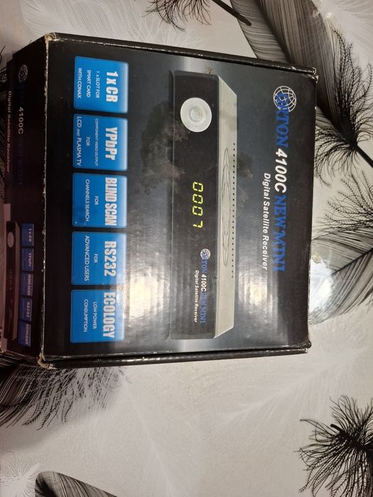 супутниковий ресивер Orton 4100С.