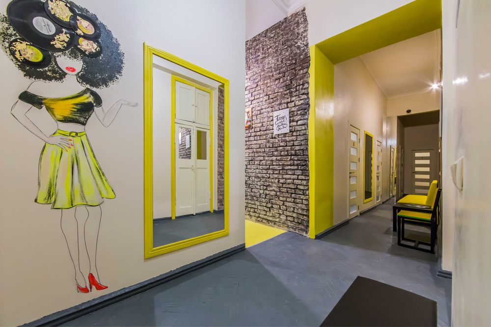 Окрема VIP-кімната. Завжди світло. Солом’янський р-н!!!