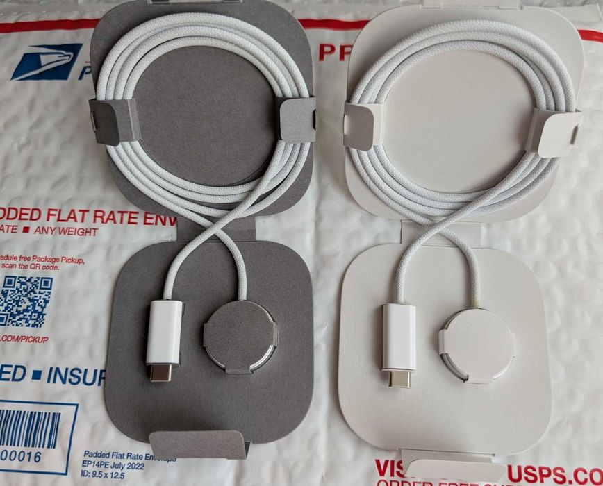 комплектні від ULTRA плетені Apple Watch Magnetic Fast Charger A2515