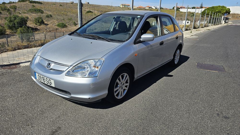 Honda Civic 1.4 estimado poucos kms