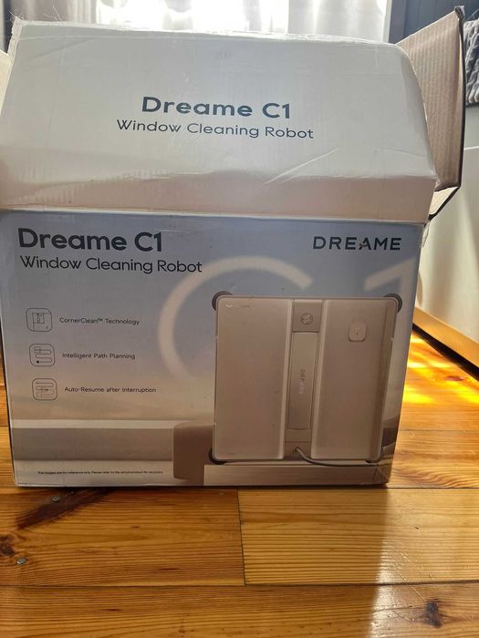 Robot dream C1 window clean
