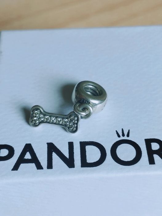 Pandora Psia Kostka